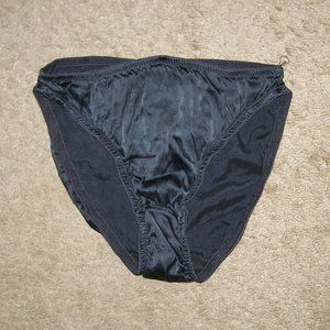 NEW size M Newport News Black Silk Panties Bikini style